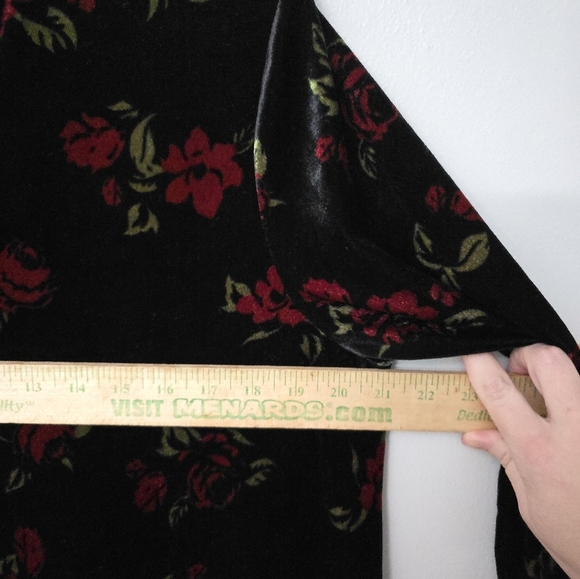 Falls Creek Womens Dark Floral Velvet Dress Size XL Black Stretch Whimsigoth - Picture 7 of 11